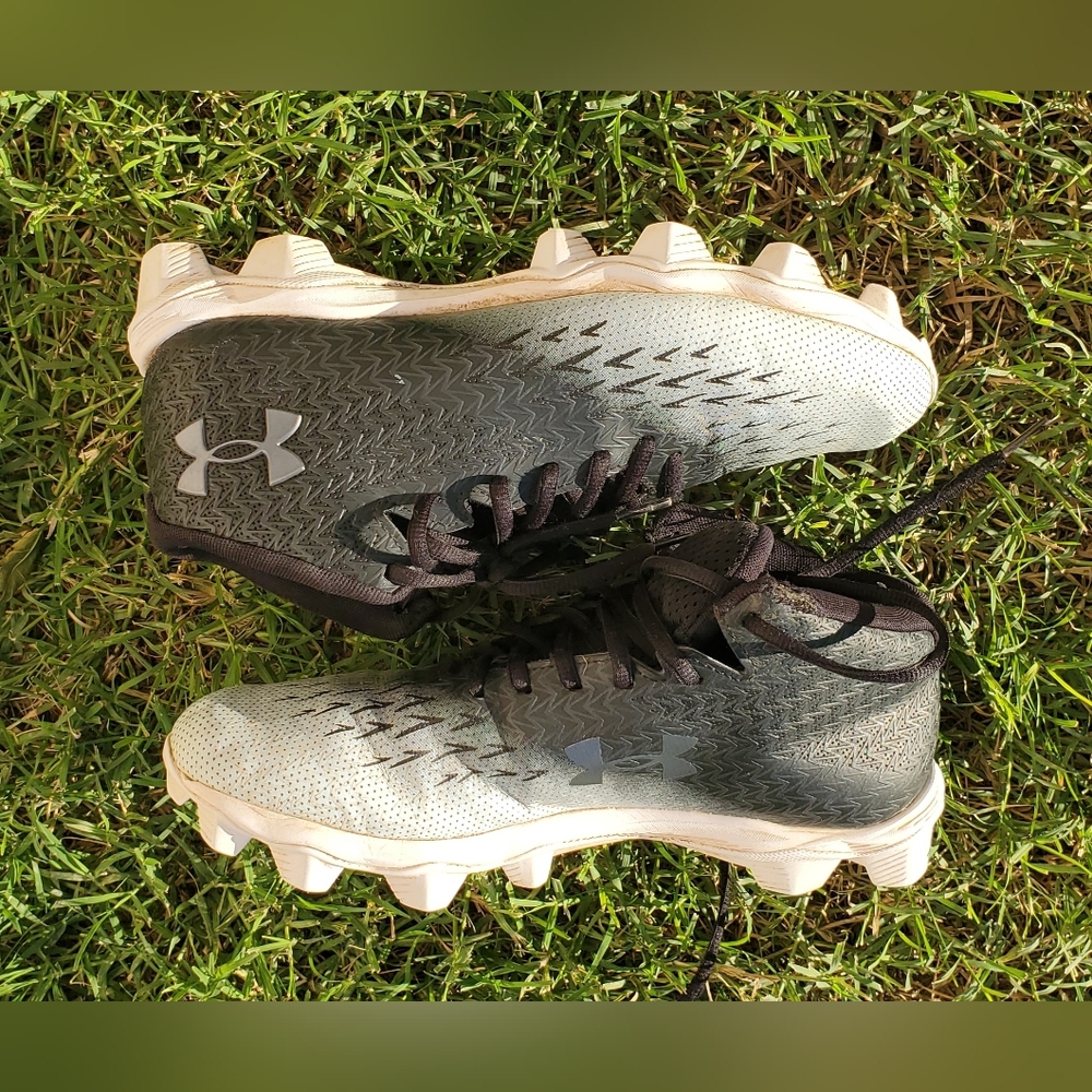 Under Armour Spotlight Franchise 3.0 RM Men's Football Cleats